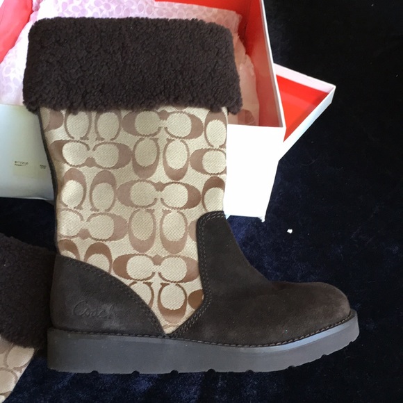 NEW COACH Kally boot logo CC sz 6 khaki/chocolate/ - Picture 10 of 15